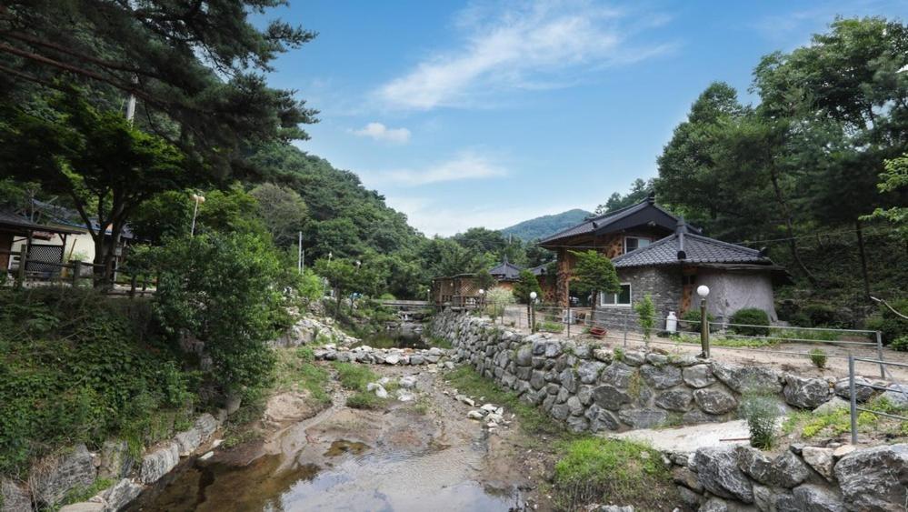 Hoengseong Daraegol Sanbang Pension 외부 사진